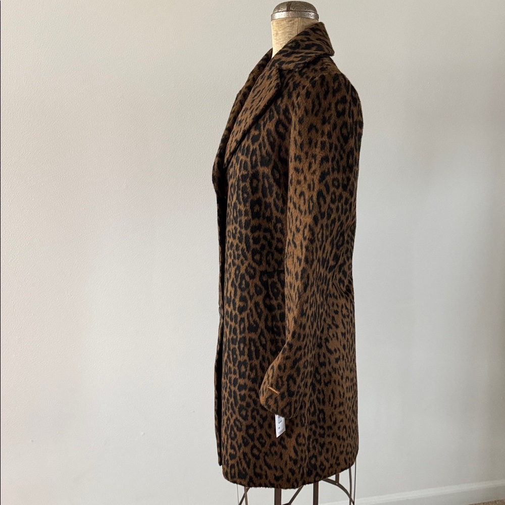 Tahari -Long Sleeve Notch Collar Button Down Dk Brown Leopard Print Long Coat - Picture 8 of 10